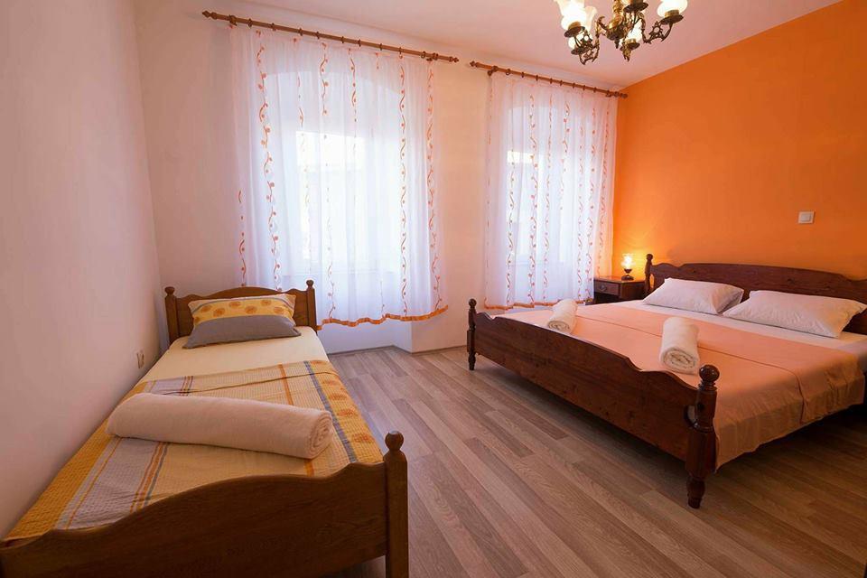 סנג' Apartmani Pod Nehajem מראה חיצוני תמונה