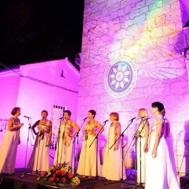 סנג' Apartmani Pod Nehajem מראה חיצוני תמונה